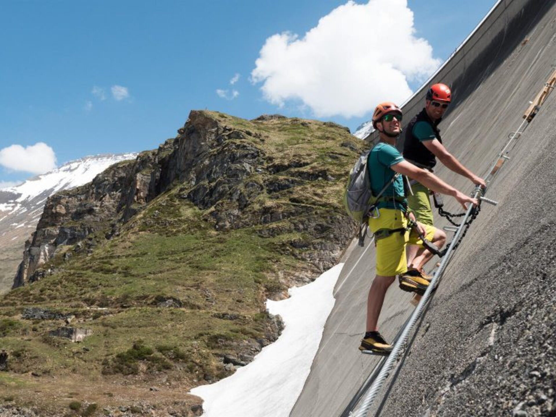 climbing Kaprun dam