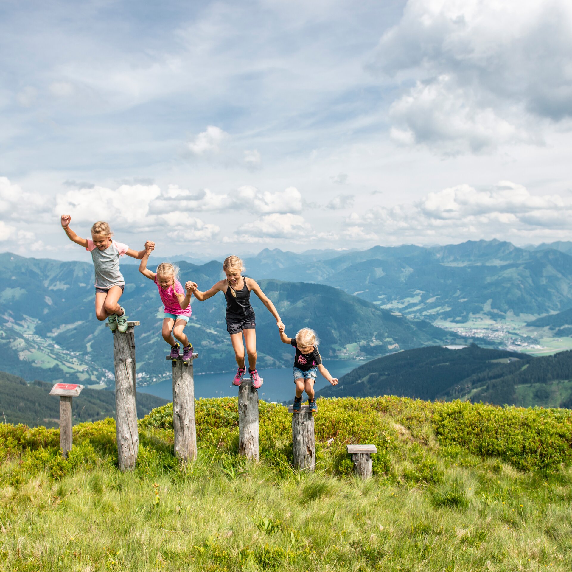 hiking with children in Kaprun