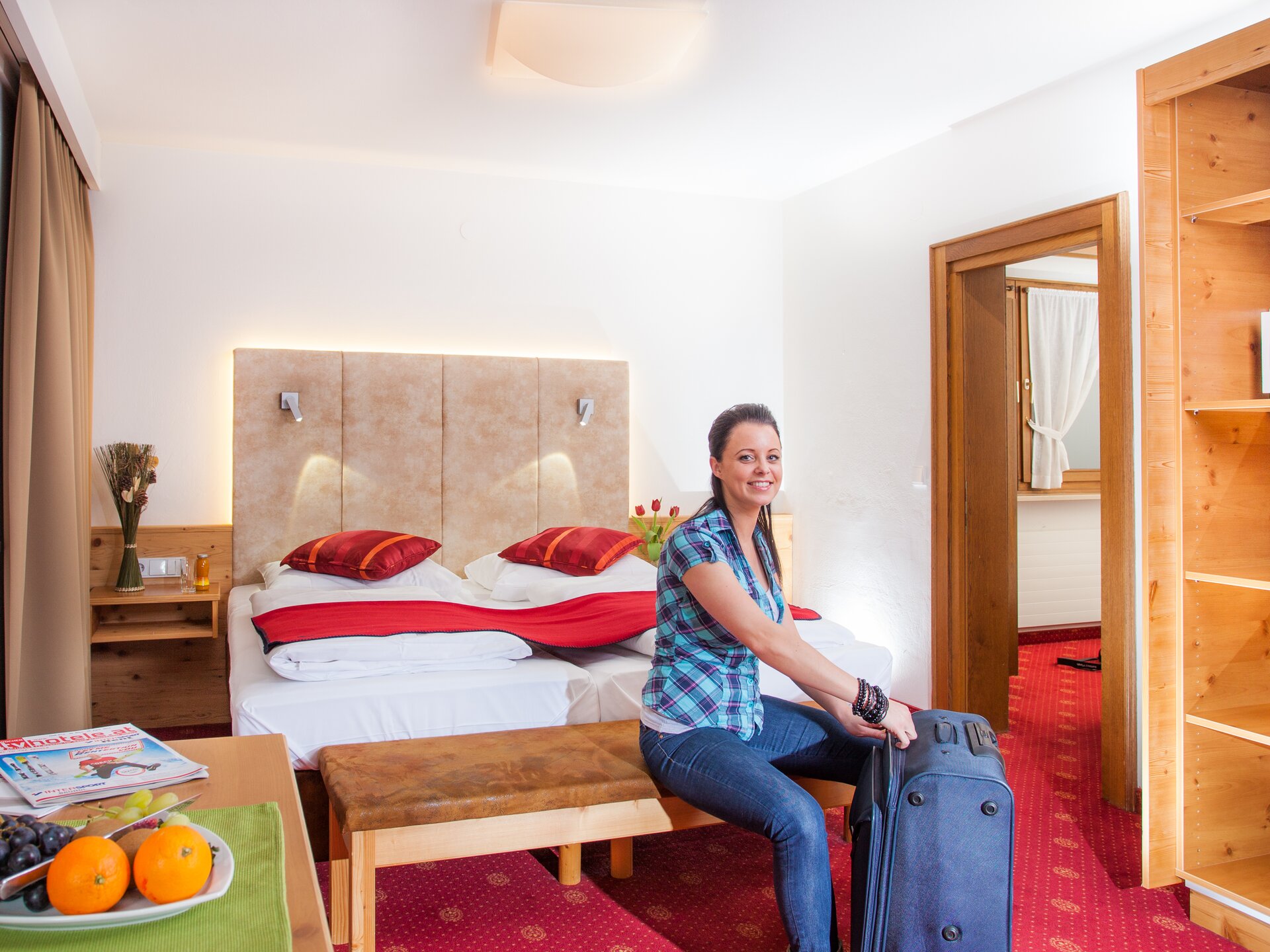 HOTEL GASTHOF MITTEREGGER, A-5710 Kaprun, Schlossstrasse 9, Tel. +43 6547 - 8207, hotel@mitteregger.at, www.mitteregger.at